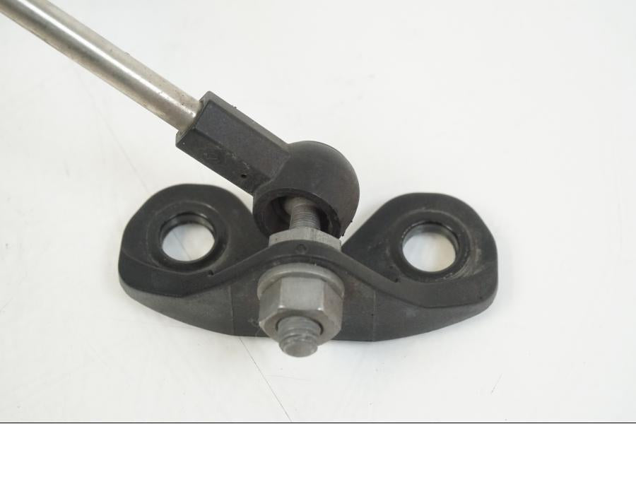 Vänster sida på Nivåsensor från en BMW S 1000 R -2019 motorcykel.