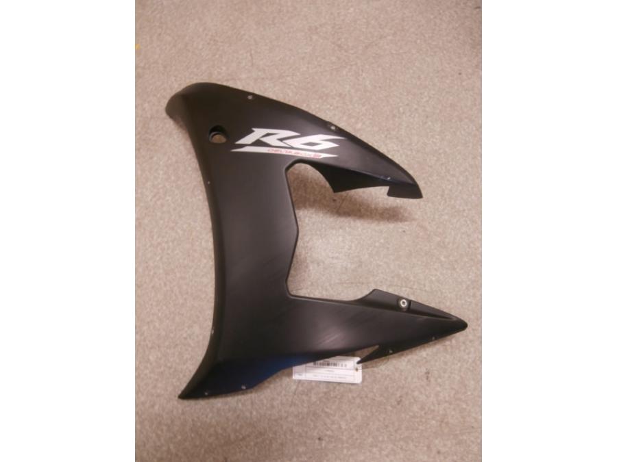 Framsidan på Sidkåpa från en Yamaha YZF R6 -2003 motorcykel.