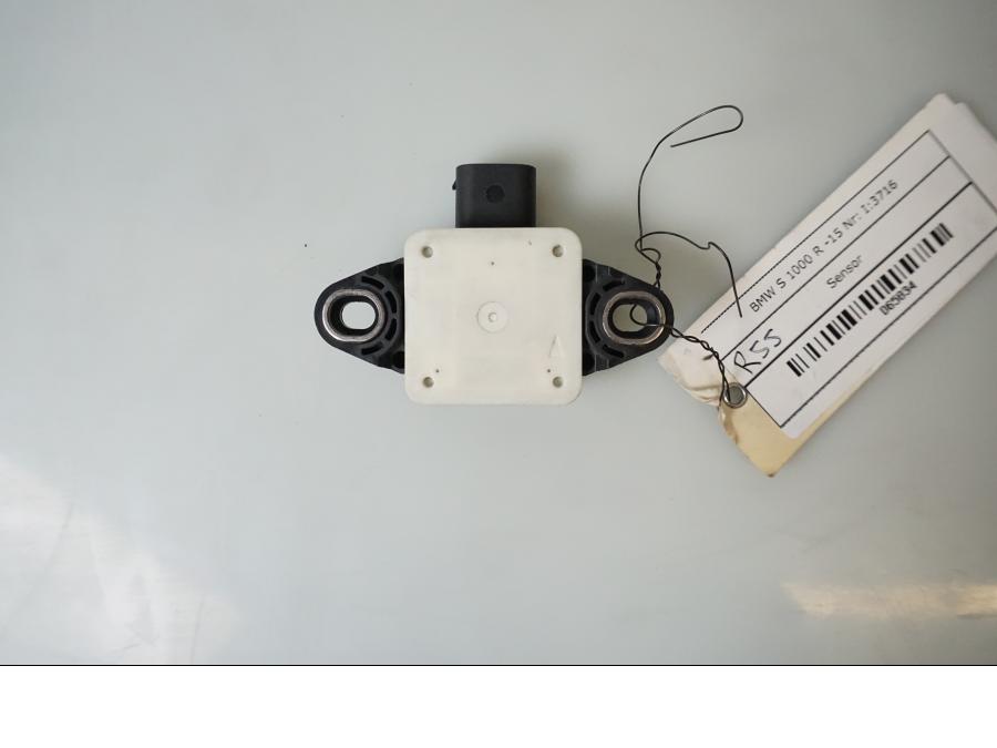 Baksidan på Speed sensor från en BMW S 1000 R -2015 motorcykel.