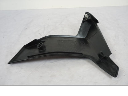 Snett uppifrån på Vattenkylkåpa från en KTM 1290 Super Duke -2019 motorcykel.