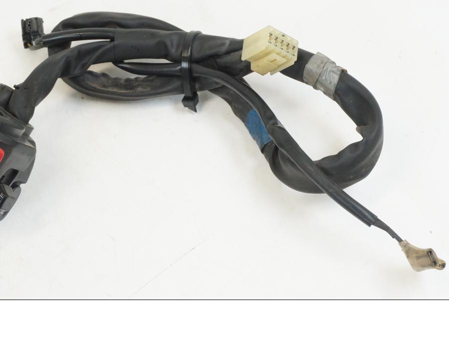 Höger sida på Styrelreglage från en Yamaha YZF 1000 R1 -2009 motorcykel.