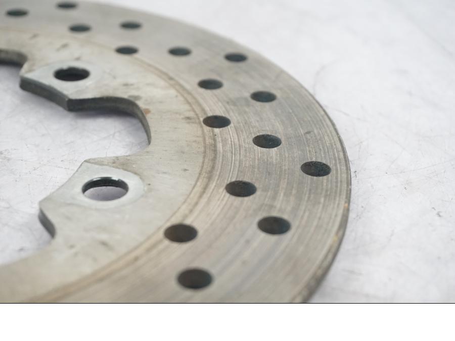 Vänster sida på Bromsskiva från en Suzuki GSX-R 600 -2008 motorcykel.