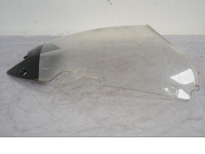 Höger sida på Vindruta från en Honda VTR 1000 F -1997 motorcykel.