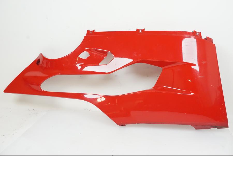 Framsidan på Magkåpa från en Ducati 899 Panigale -2014 motorcykel.