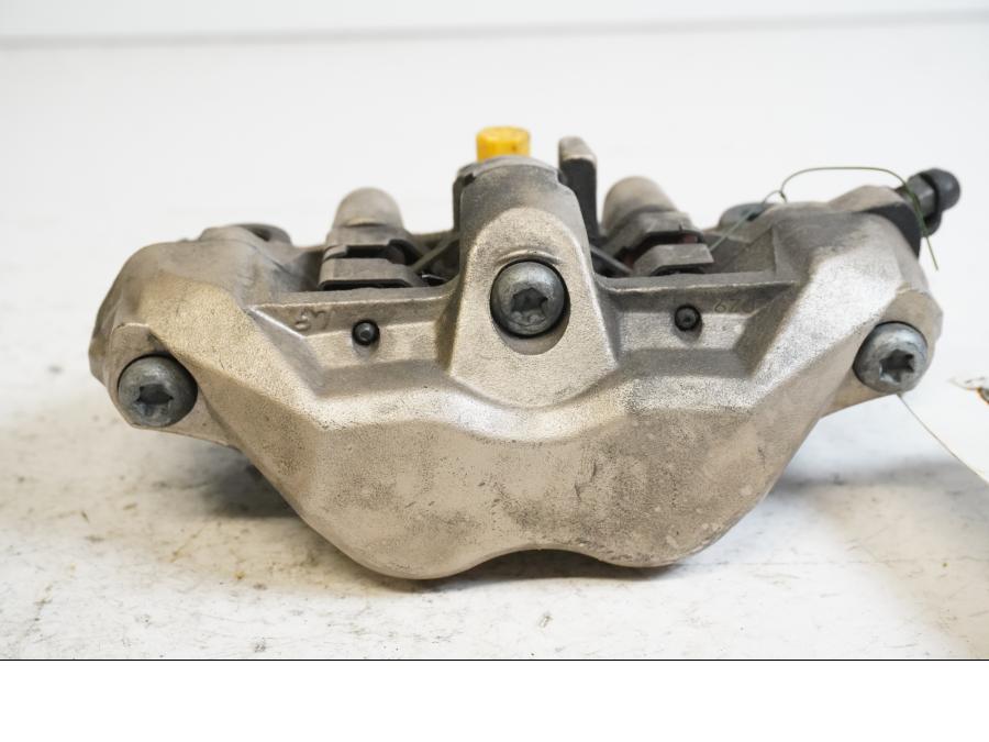 Baksidan på Bromsok från en Honda CBR 1000 RR -2007 motorcykel.