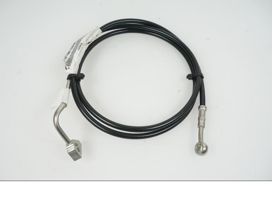 Framsidan på Bromsslang från en H-D Street Glide FLHX -2019 motorcykel.