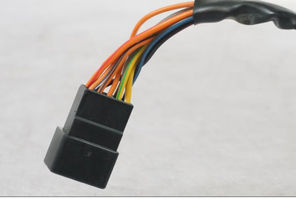 Baksidan på Styrelreglage från en Suzuki SV 650 -1999 motorcykel.