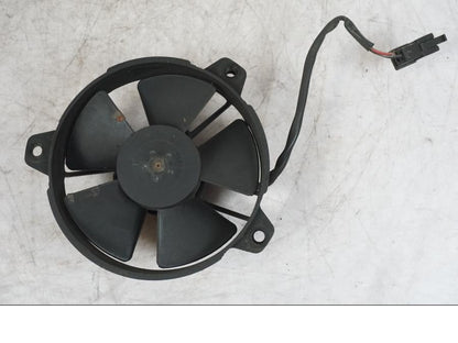 Framsidan på Vattenkylfläkt från en Buell 1125 R -2008 motorcykel.