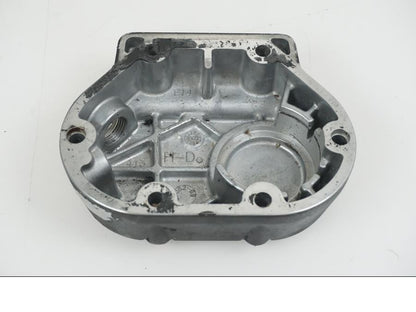 Snett uppifrån på Kopplingskåpa från en H-D Electra Glide FLHT -2005 motorcykel.