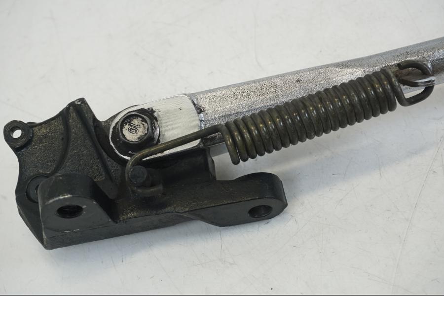 Extrabild1 på Sidostöd från en Yamaha XV 1700 -2004 motorcykel.