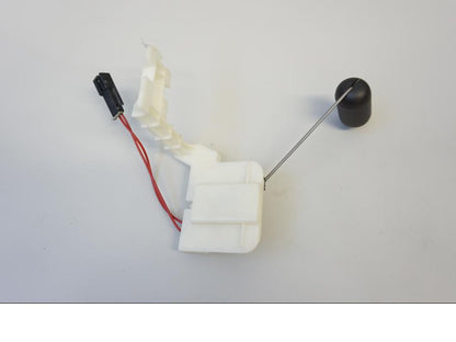 Baksidan på Bensintankgivare från en H-D Street Glide FLHX -2015 motorcykel.