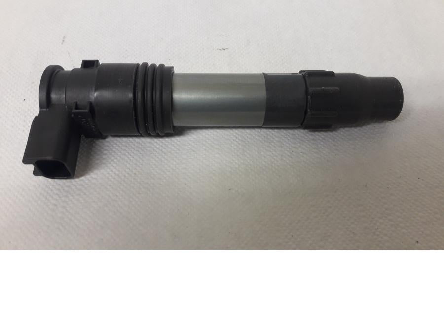 Baksidan på Tändspole från en Kawasaki Z 900 -2020 motorcykel.