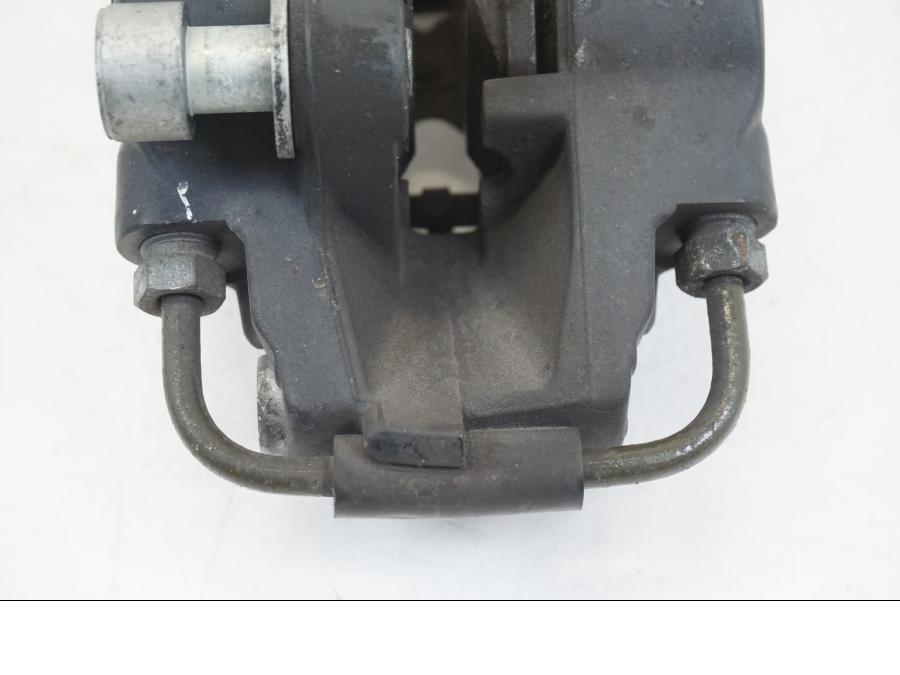 Snett uppifrån på Bromsok från en BMW K 1200 LT -2004 motorcykel.