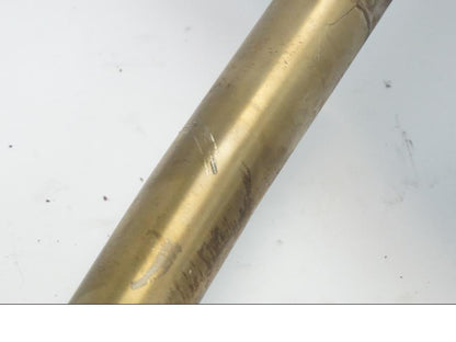 Snett nerifrån på Grenrör från en BMW G 650 GS -2011 motorcykel.