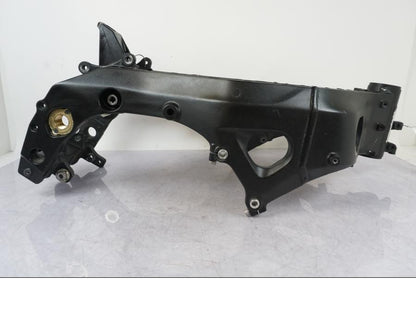 Snett nerifrån på Ram från en Suzuki GSX-R 1000 -2007 motorcykel.