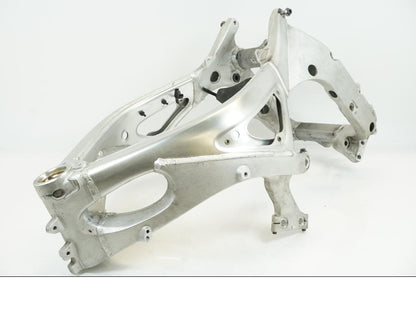 Framsidan på Ram från en Yamaha YZF R6 -1999 motorcykel.