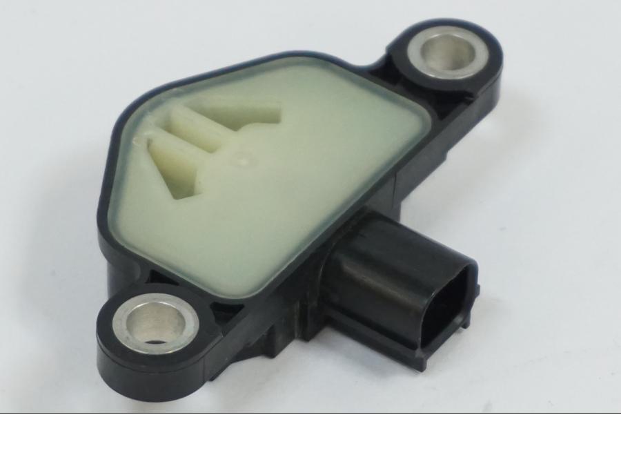 Extrabild2 på Tilt Sensor från en Honda CB 650 R -2019 motorcykel.