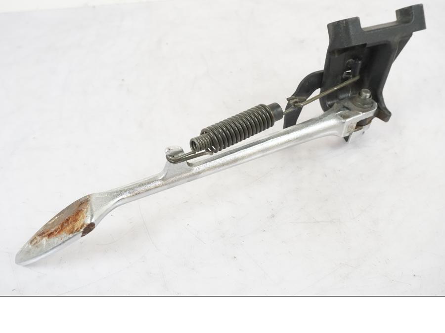 Extrabild2 på Sidostöd från en Yamaha XVS 1100 -2004 motorcykel.