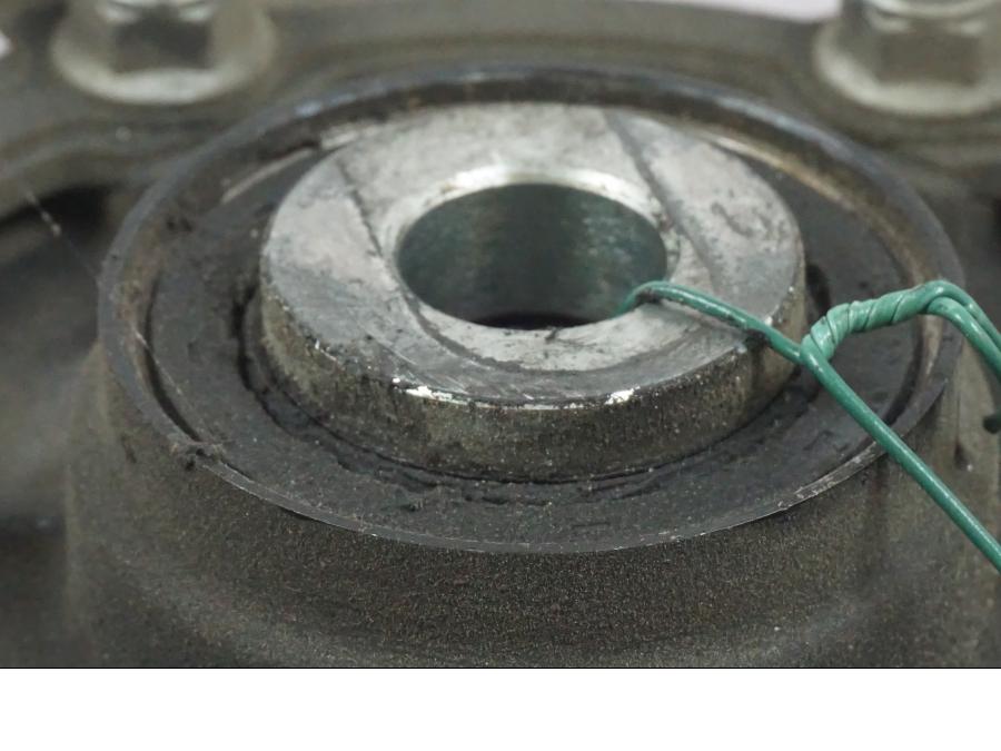 Höger sida på Drevfäste från en Yamaha MT-09 -2016 motorcykel.