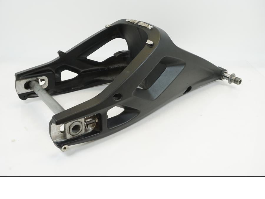 Framsidan på Sving från en BMW S 1000 XR -2019 motorcykel.