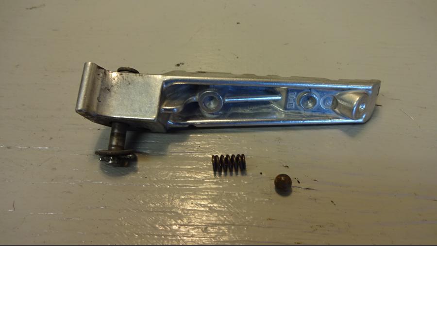 Baksidan på Fotpinne från en Yamaha YZF-R 125 -2012 motorcykel.