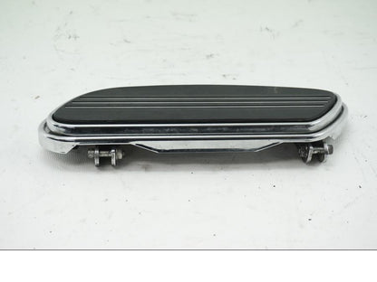 Höger sida på Fotplatta från en H-D Street Glide FLHX -2007 motorcykel.