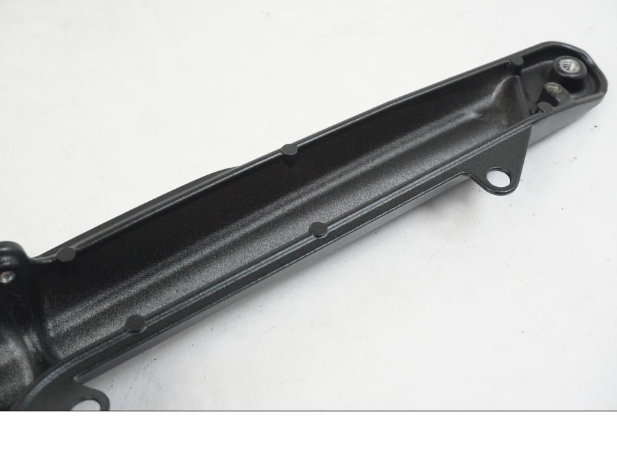 Extrabild3 på Bakram från en KTM 1290 Super Duke R EVO -2023 motorcykel.