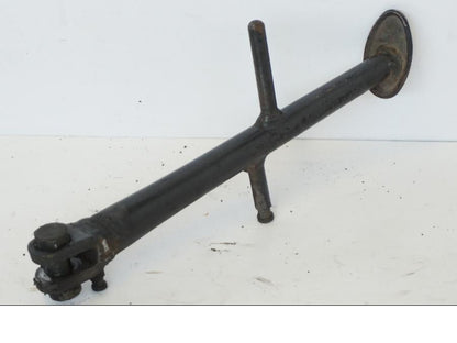 Snett uppifrån på Sidostöd från en Kawasaki ZR-7 -2001 motorcykel.