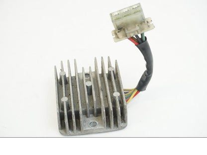 Framsidan på Likriktare från en Honda NSR 125 -1991 motorcykel.