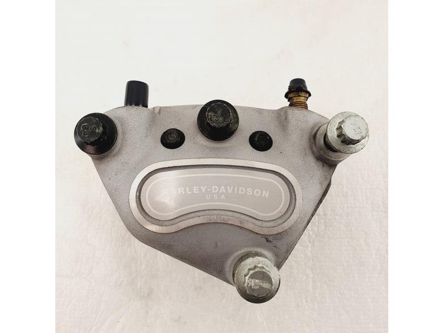 Framsidan på Bromsok från en H-D V-Rod 1130 -2005 motorcykel.