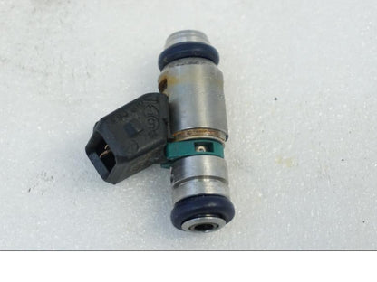 Baksidan på Spridare från en Aprilia RSV 1000 -2010 motorcykel.