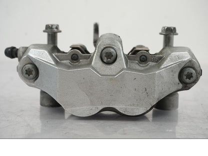 Vänster sida på Bromsok från en Suzuki VZR 1800 -2009 motorcykel.