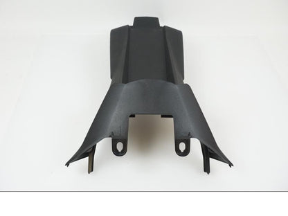 Vänster sida på Skylthållare från en KTM 390 Duke -2017 motorcykel.