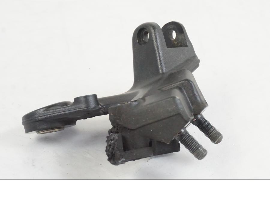 Snett uppifrån på Fotpinnefäste från en KTM 390 Adventure -2021 motorcykel.