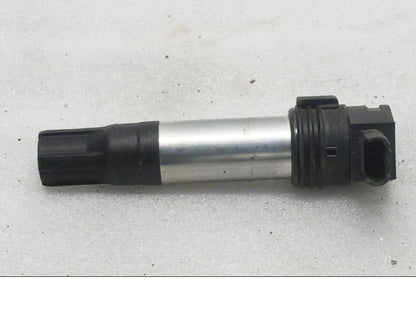 Framsidan på Tändspole från en BMW R 1200 GSA -2017 motorcykel.