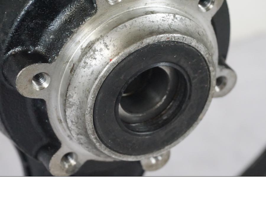 Vänster sida på Fälg från en Honda CBR 1100 XX -1999 motorcykel.