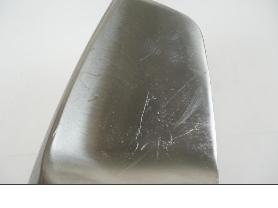 Vänster sida på Värmeskydd från en Suzuki GSX-R 1000 -2008 motorcykel.