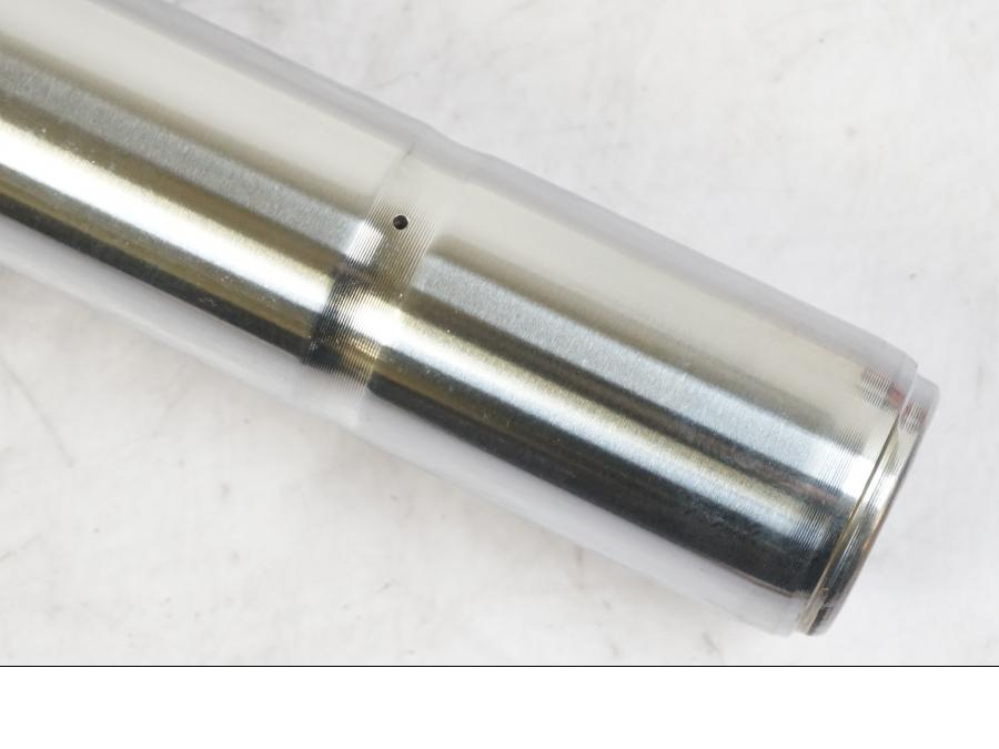 Baksidan på Gaffelben från en Suzuki Suzuki TS 125 ER -1980 motorcykel.