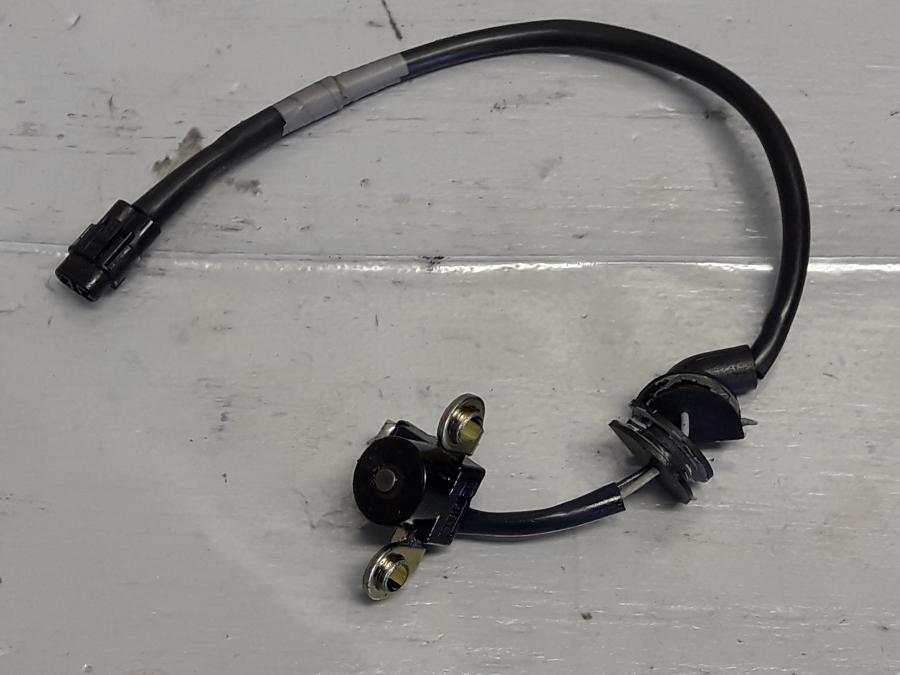 Framsidan på Tändpickup från en Yamaha FZ-6 -2004 motorcykel.