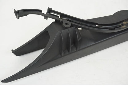 Baksidan på Remskydd från en BMW F 650 CS -2002 motorcykel.