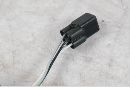 Snett nerifrån på Lambdasond från en Ducati Multistrada V4 -2024 motorcykel.