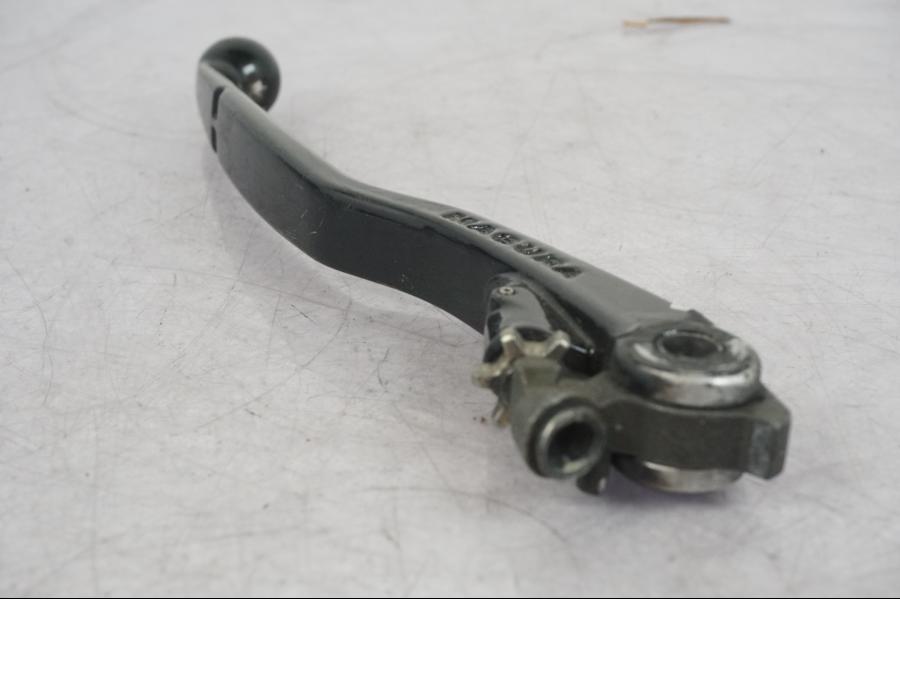 Höger sida på Kopplingsgrepp från en KTM 1290 Super Adventure R -2018 motorcykel.