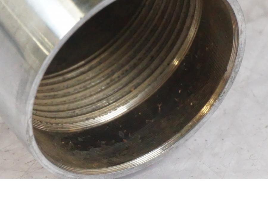 Snett uppifrån på Gaffelben från en Yamaha RD 350 LC YPVS -1983 motorcykel.