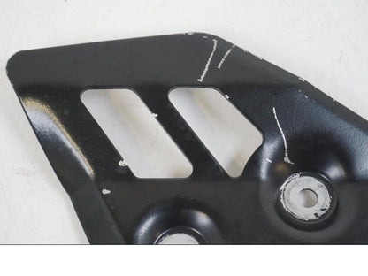 Vänster sida på Fotpinnehälskydd från en Yamaha XT 660 X -2005 motorcykel.