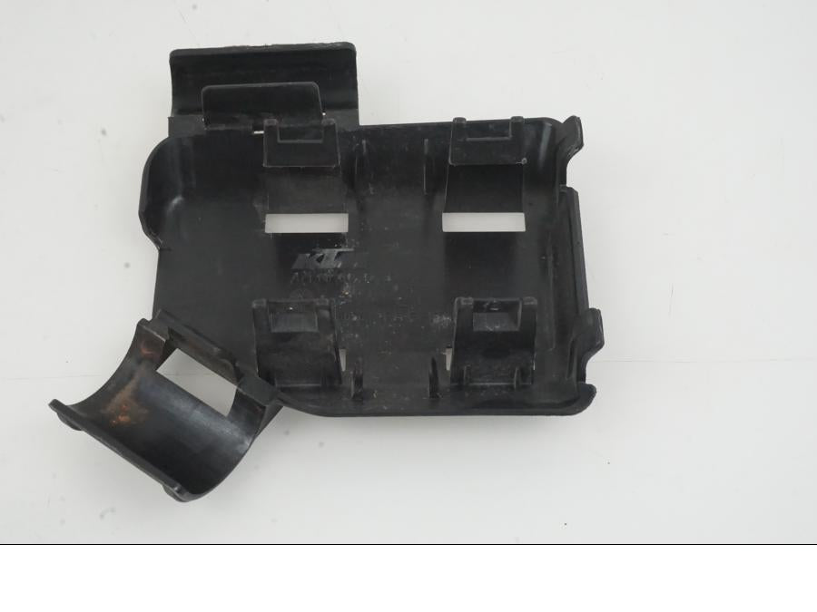 Baksidan på RDC Styrenhet från en KTM 1290 Super Duke -2019 motorcykel.