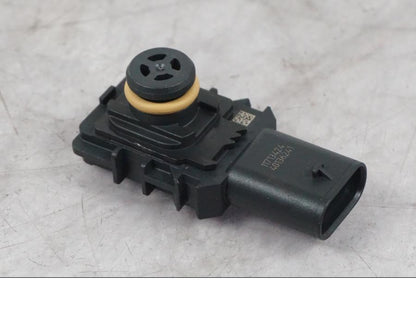 Framsidan på Mapsensor från en Ducati Multistrada V4 -2024 motorcykel.