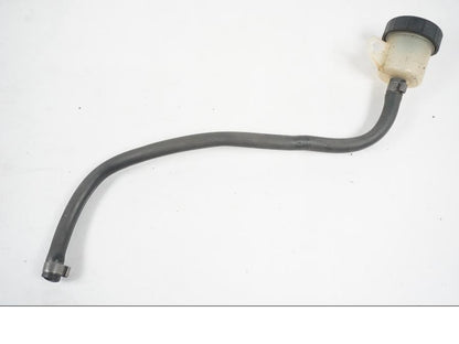 Vänster sida på Bromsvätskebehållare från en BMW F 650 CS -2002 motorcykel.