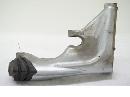 Baksidan på Sving från en BMW R 1200 GSA -2011 motorcykel.