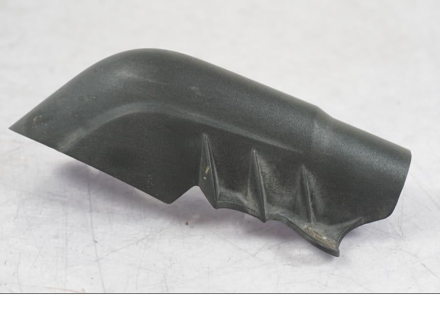 Baksidan på Tändspole Kåpa från en BMW R 1200 GS -2005 motorcykel.