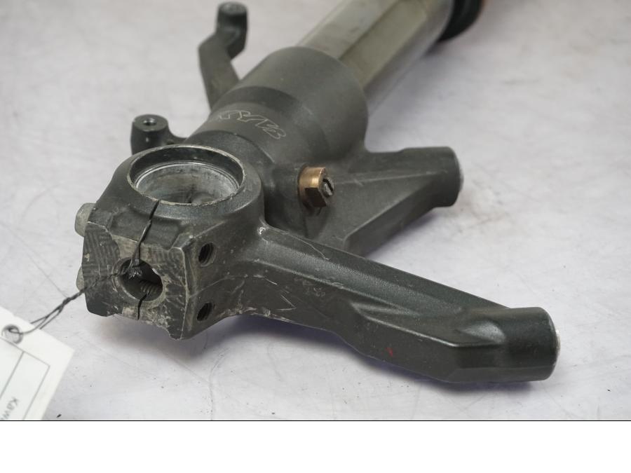 Baksidan på Gaffelben från en Kawasaki ZX-10R -2008 motorcykel.